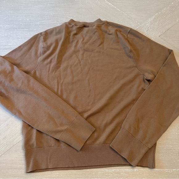 H&M Brown Crew Neck Sweater with Minimalist Design - Picture 5 of 6